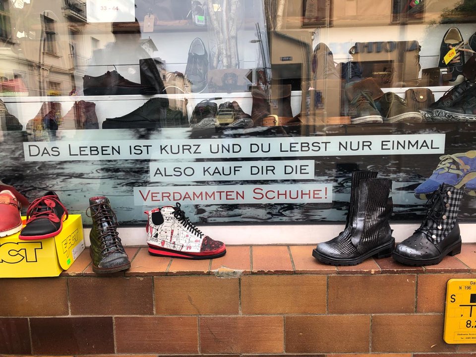 Kauf Dir diese verdammten Schuhe